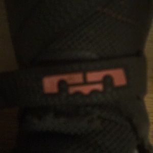 Meet your Posher, Maya